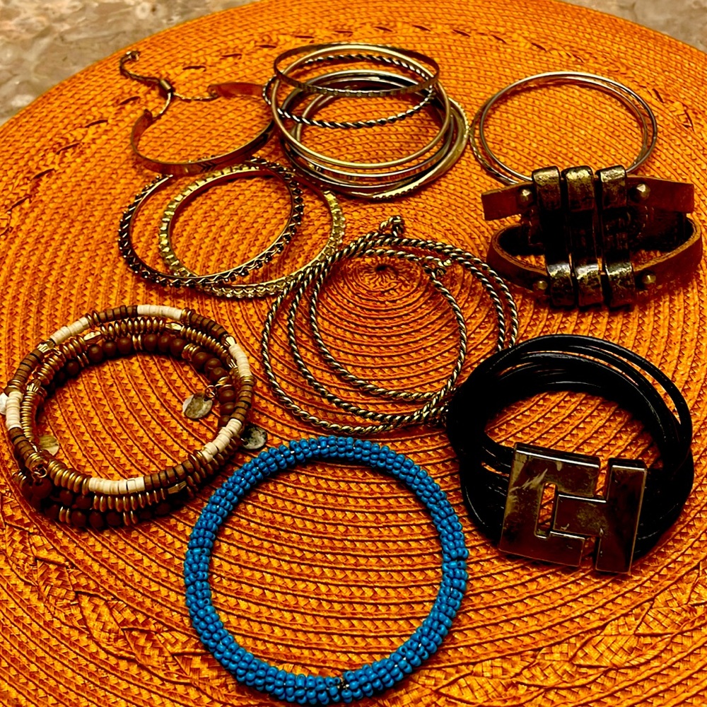 Bundle of bracelets- more than 16 - leather, metal. Different styles